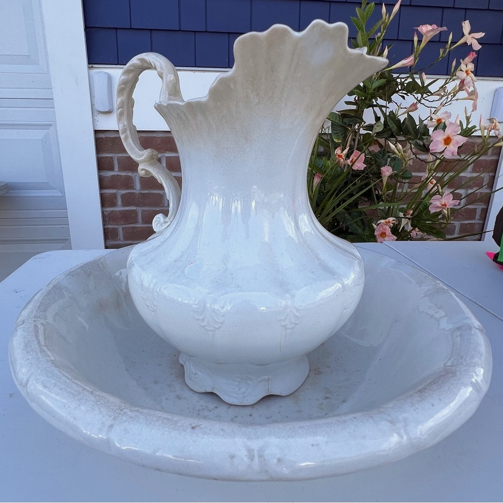 Antique basin and pitcher